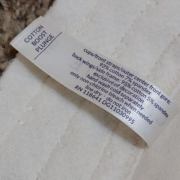 Cacique Women’s Beige Cream Size 44D Adjustable Strap Lace Design Bra - Picture 8 of 11